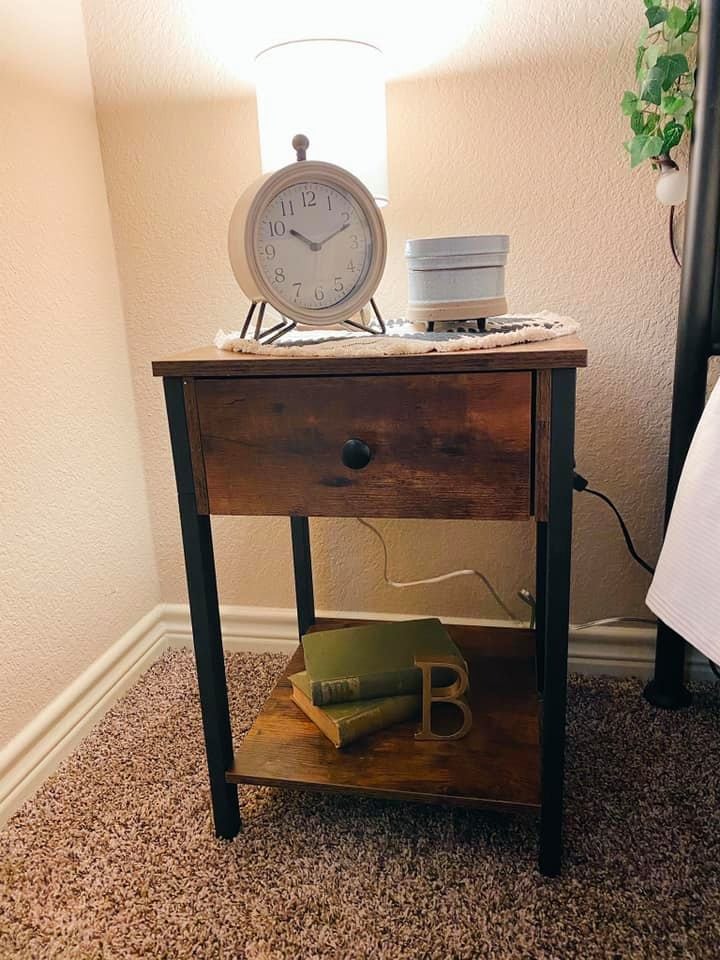 BF40BZ01 Brown Nightstand with One Drawer photo review